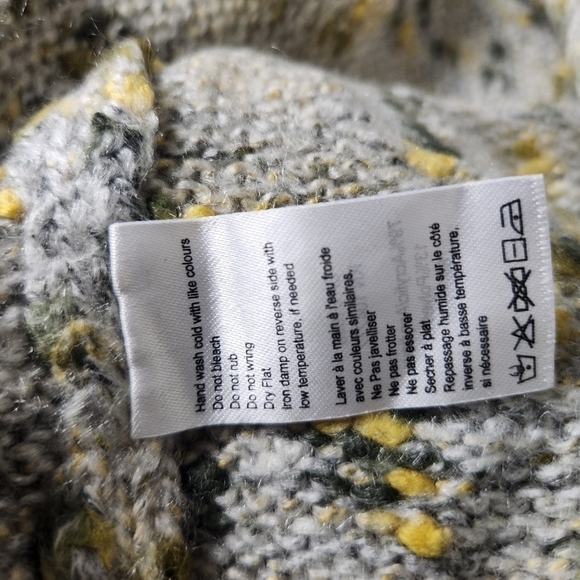 𝅺Gabby Isabella Sweater XL - Picture 6 of 10